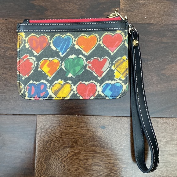 Dooney & Bourke wristlet - Picture 2 of 4